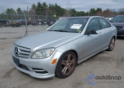 2011 Mercedes-Benz C 300 Luxury 4Matic/Sport 4Matic из США, поврежденный, VIN WDDGF8BB1BR135955